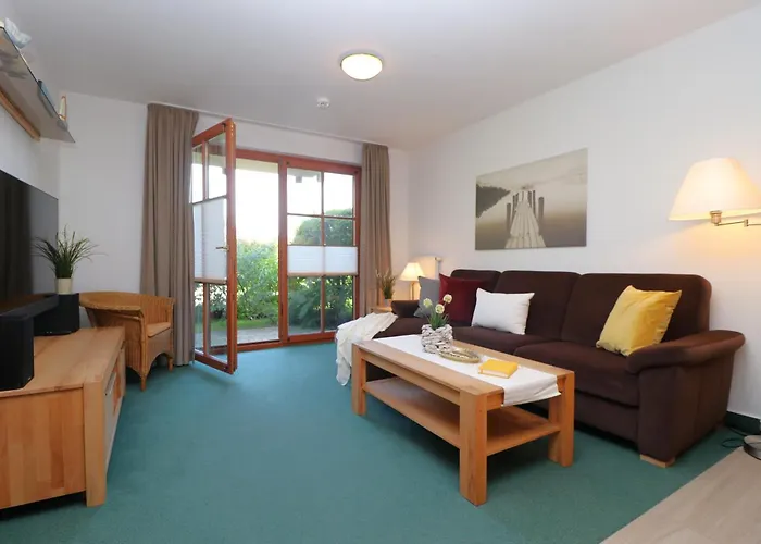 Oewern Diek App 02 * Wustrow (Fischland)